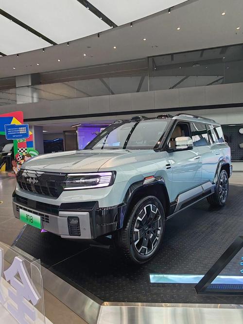 深圳306比亚迪方程豹硬派越野的爆款，英菲尼迪35周年与你共成长